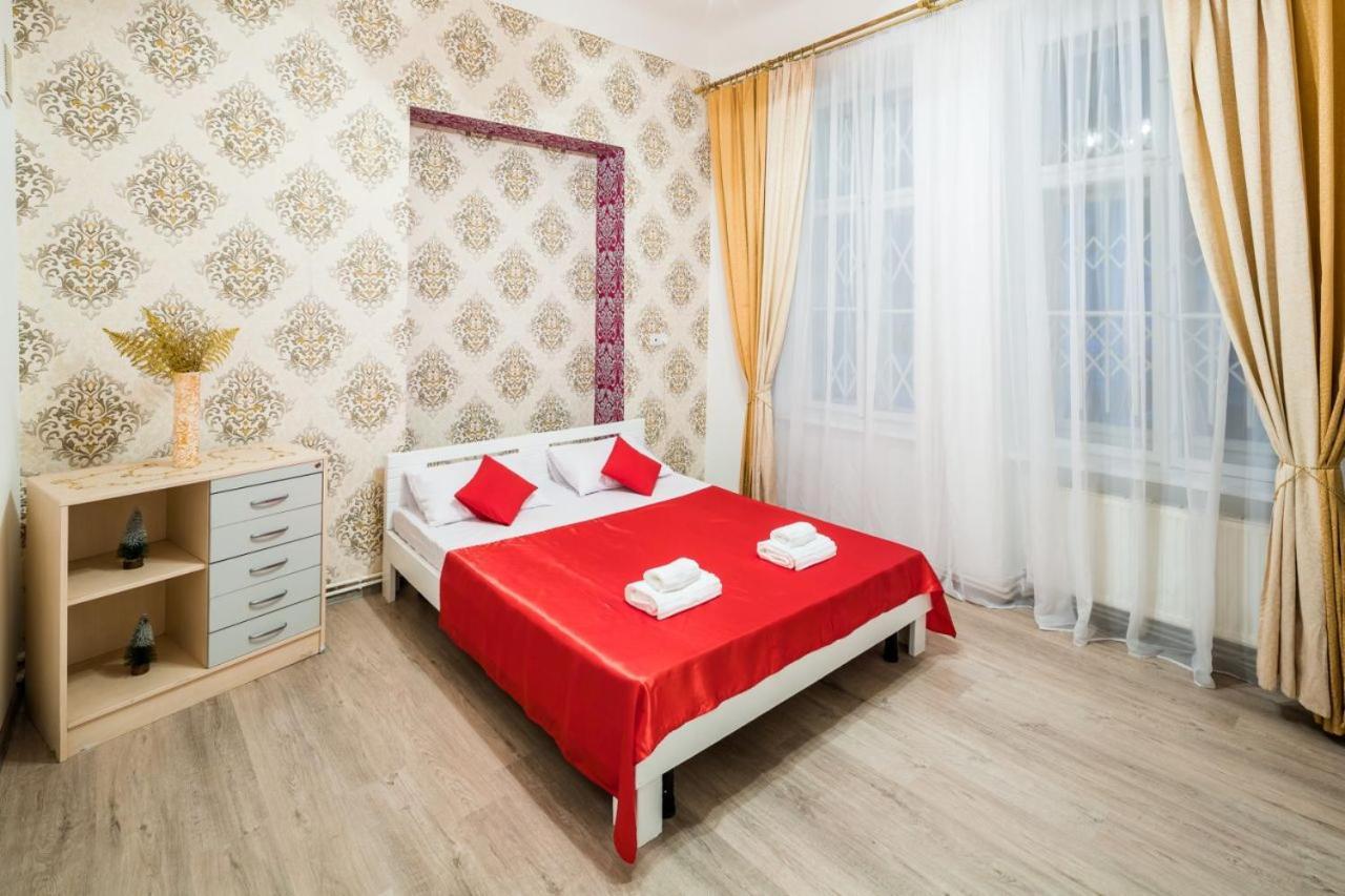 Апартаменты Apartament Of Center Львов Экстерьер фото